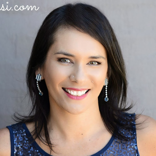 Luanne Simmons_April 2013